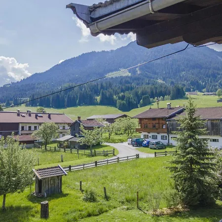 Weberhof 1-2 Appartement *